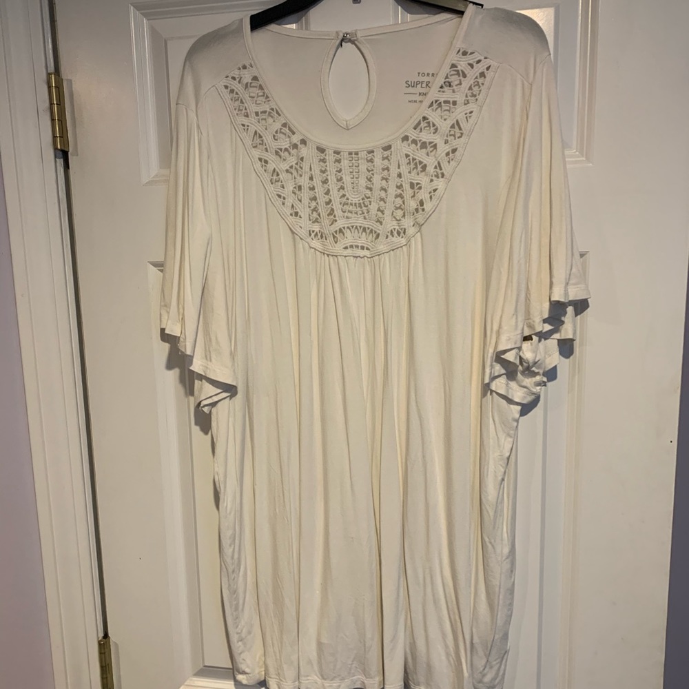 Torrid top size 4